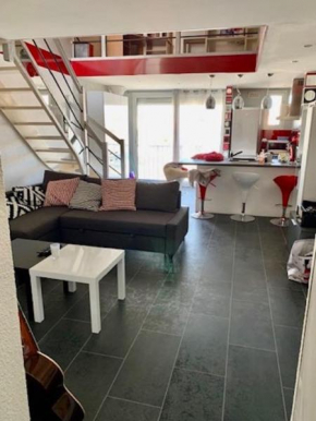 Port Brescou, T3 en duplex climatisé, superbe vue sur le port
